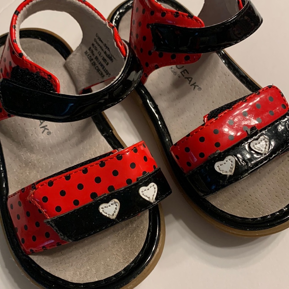 Adorable black/red patent lady big sandals size 11 toddler